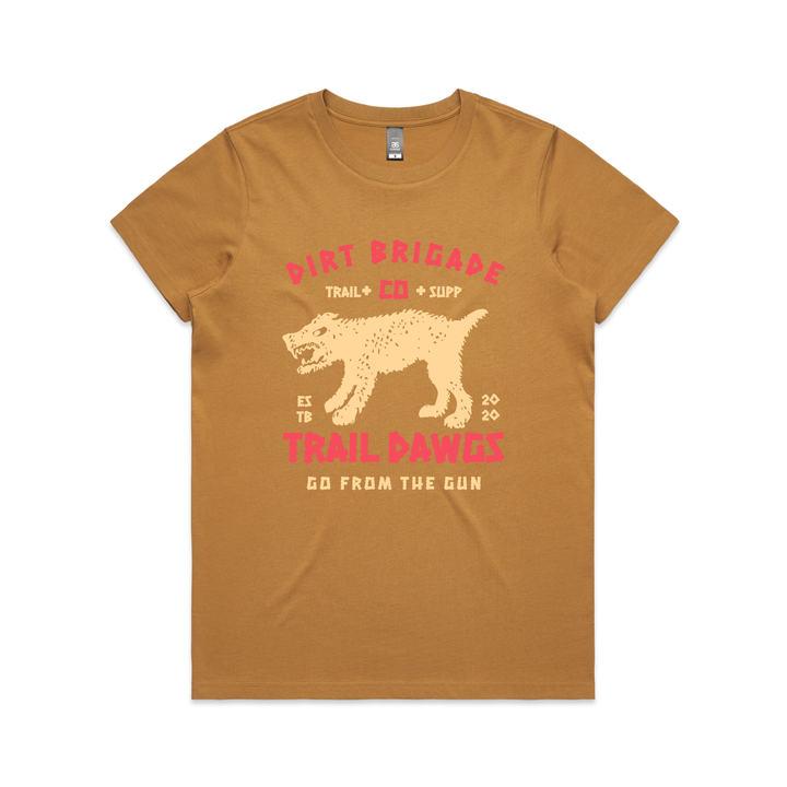 WOMEN'S TRAIL DAWGS SUMMER TEE (Camel)
